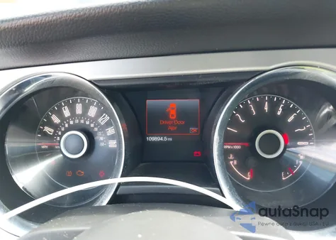 2014 Ford Mustang V6 Premium z USA, uszkodzony, nr VIN 1ZVBP8AM4E5254533